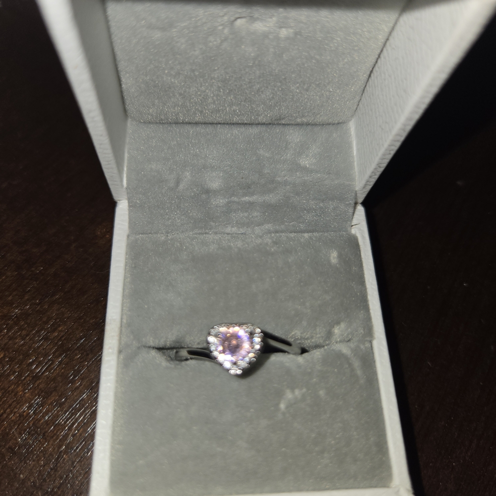 Elegant Silver and Purple Heart Ring